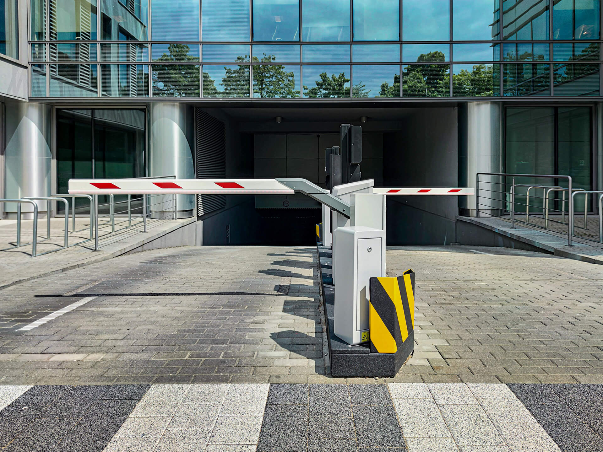 4vs car park